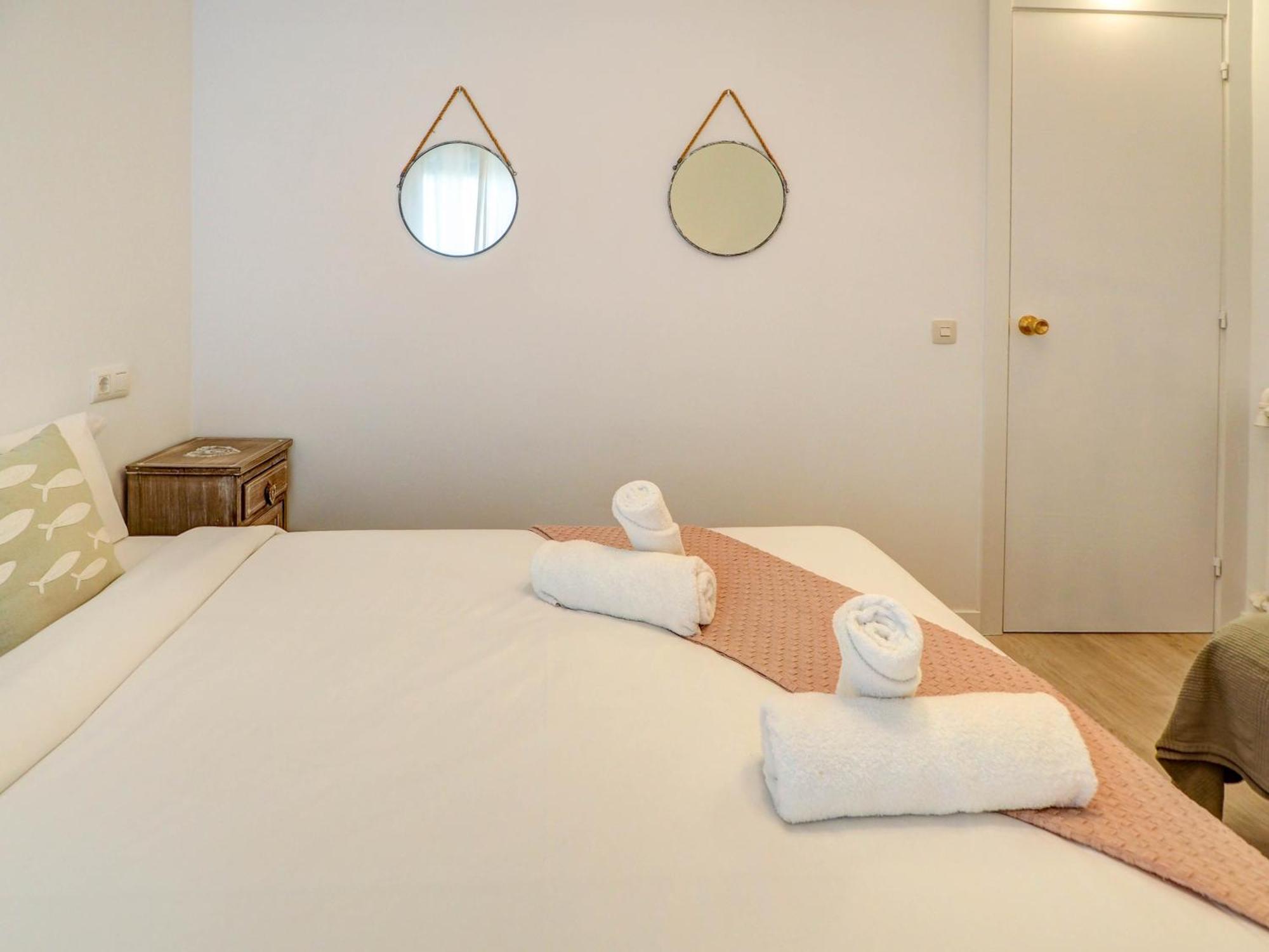 Clarimar Duplex By Hello Homes 锡切斯 外观 照片