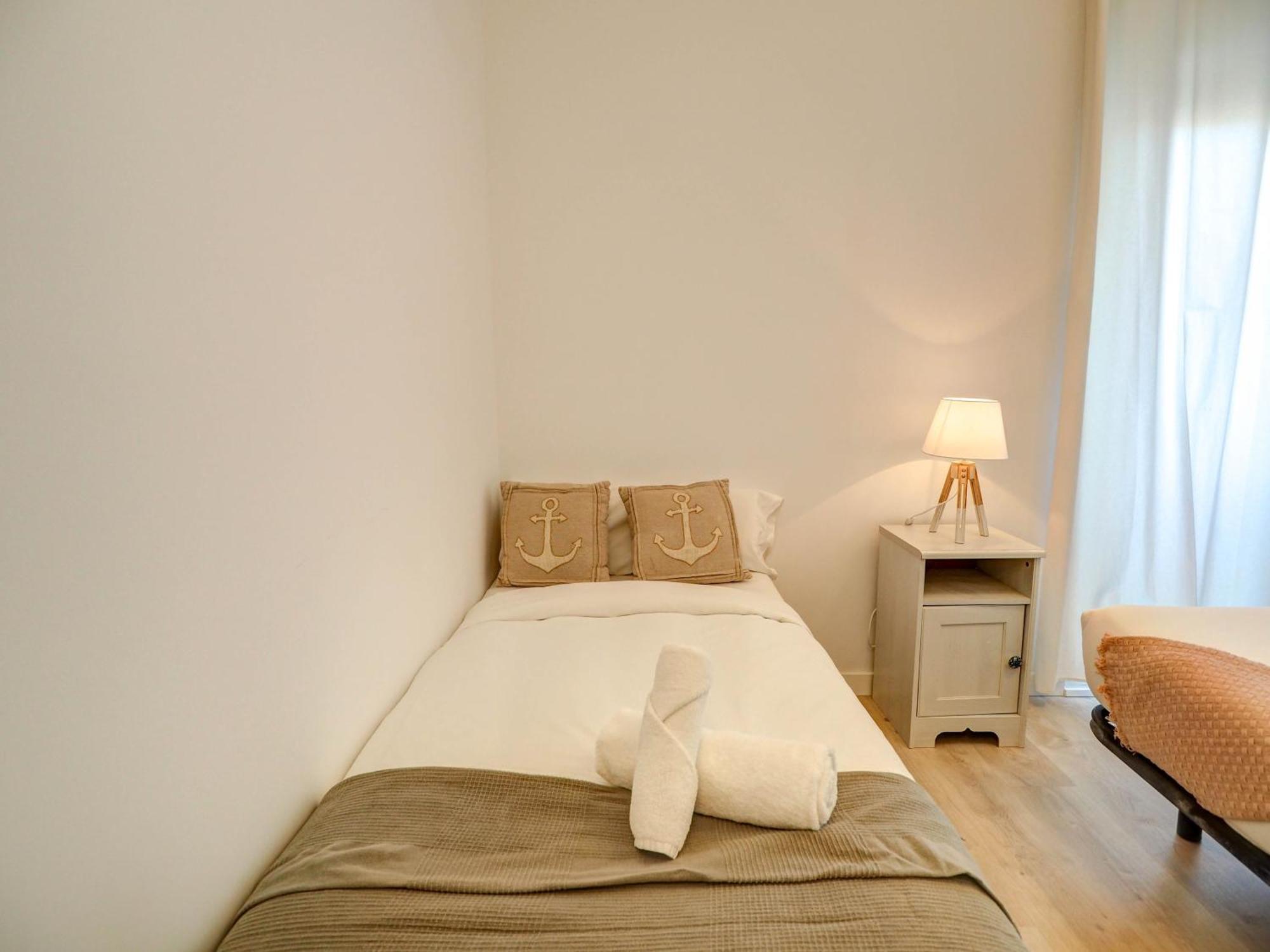 Clarimar Duplex By Hello Homes 锡切斯 外观 照片